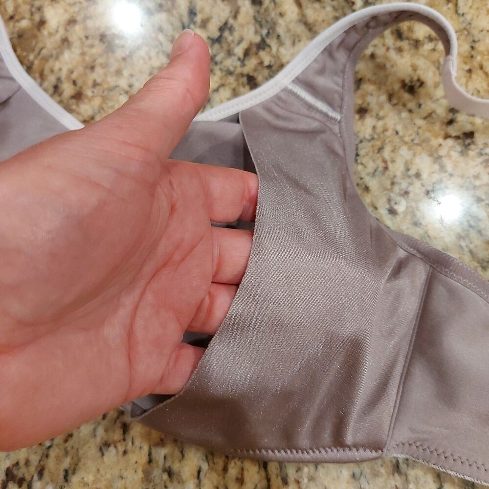 CHANTELLE HIGH IMPACT SPORTS BRA SIZE 34D TAG REMOVED UNLINED UW ADJUSTABLE STRA - Picture 10 of 16